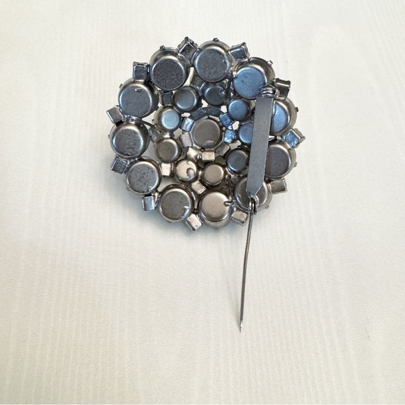 Round Clear Rhinestone Costume Brooch Pin Silver Tone Set Vintage - Picture 9 of 12